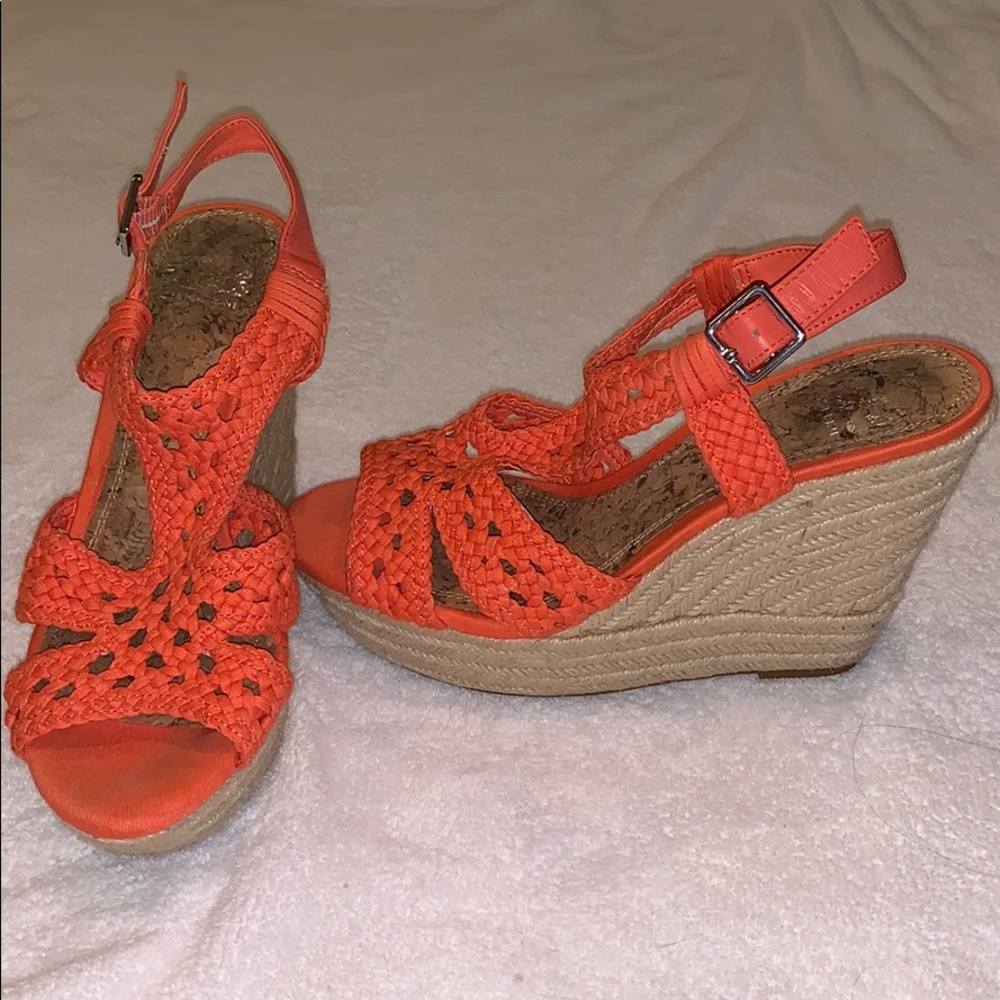 Orange Gianni Bini espadrille wedges size 7